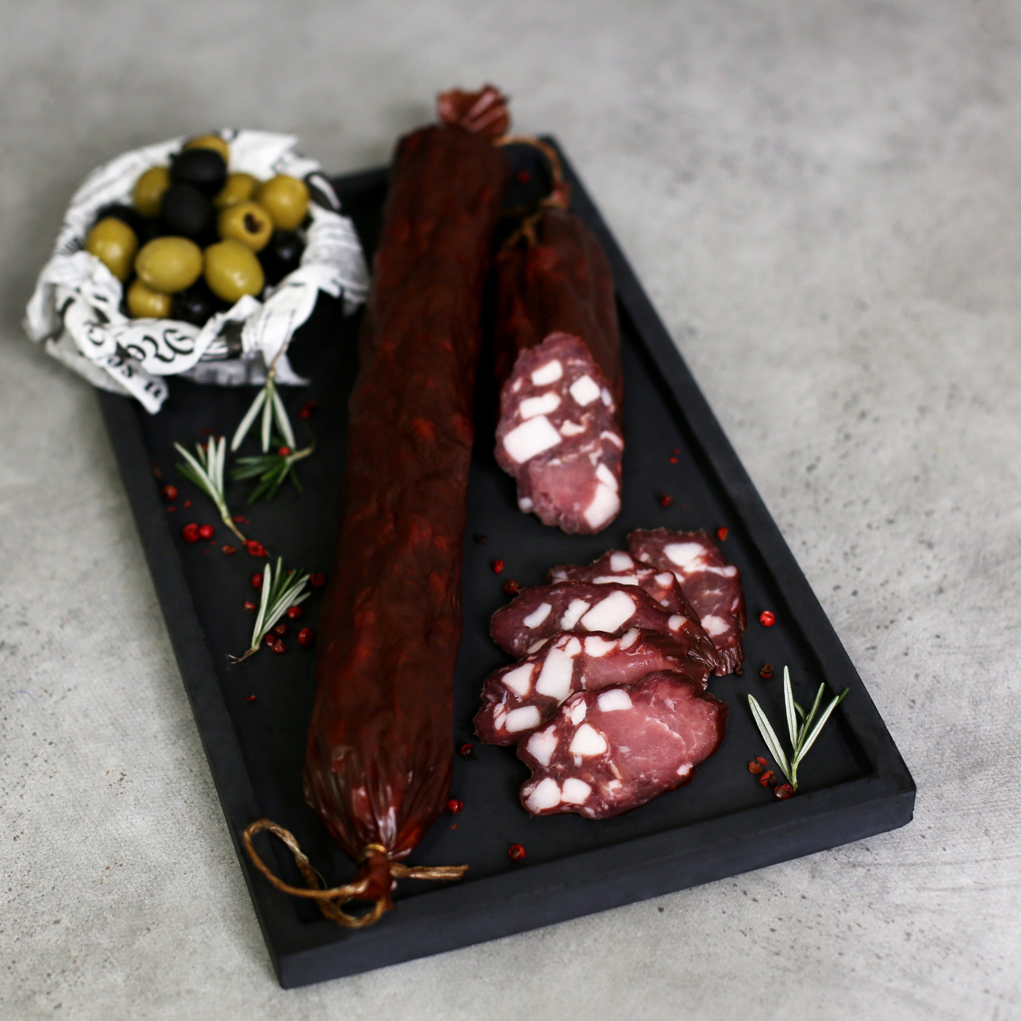 SKILANDINĖ šaltai rūkyta dešra 500g.